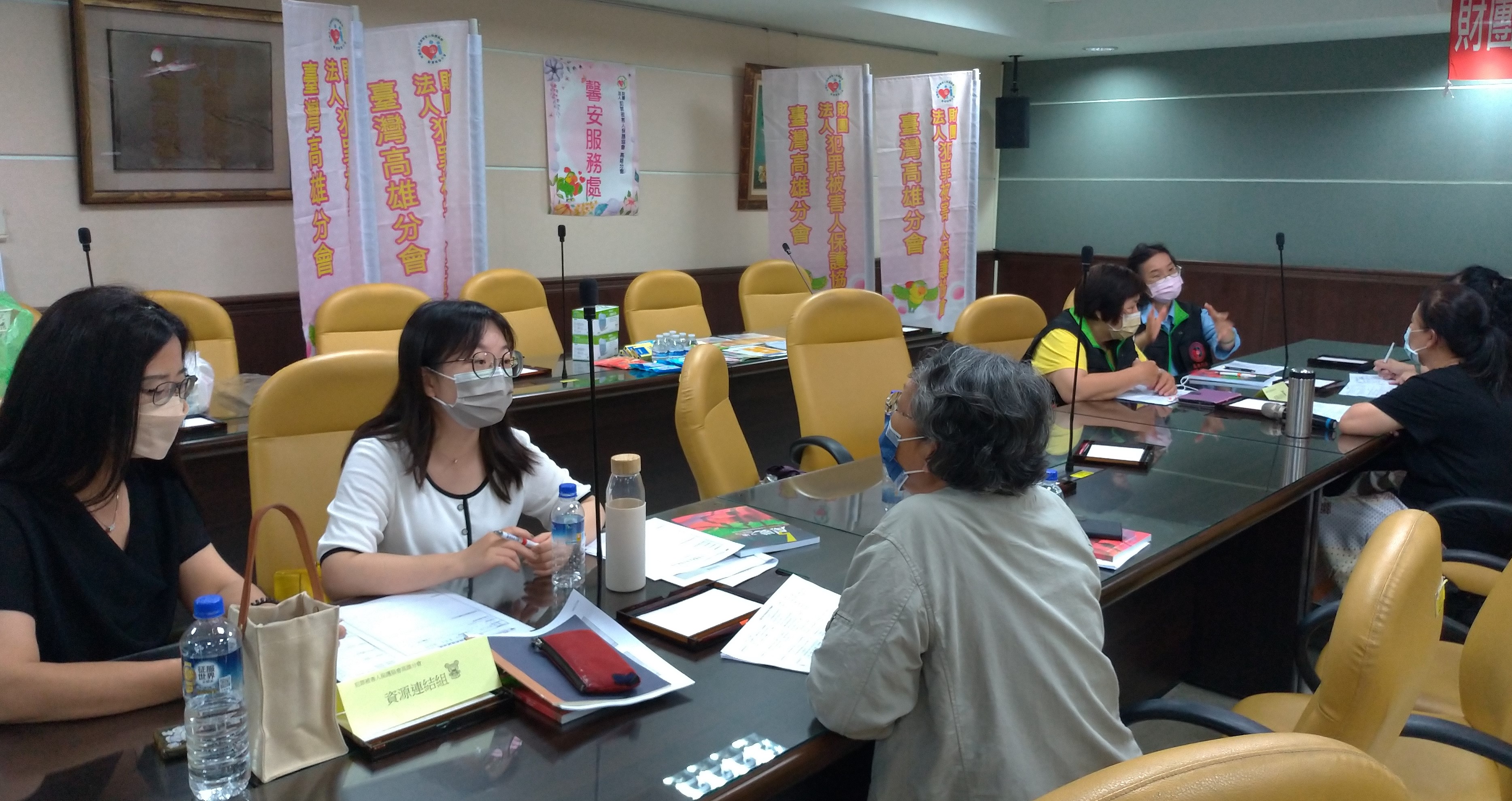 災難因應課程編組進行討論與演練