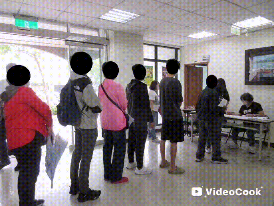 反詐騙宣導暨主題課程-「法律充電站」、「不吝付出,知足感恩,活出生命的態度」