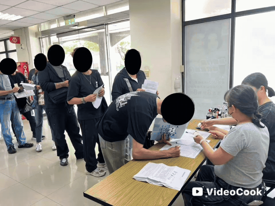 主題課程-「避免誤踩法律紅線-認識侵權地雷」、「淺談數位網路犯罪之法律責任」